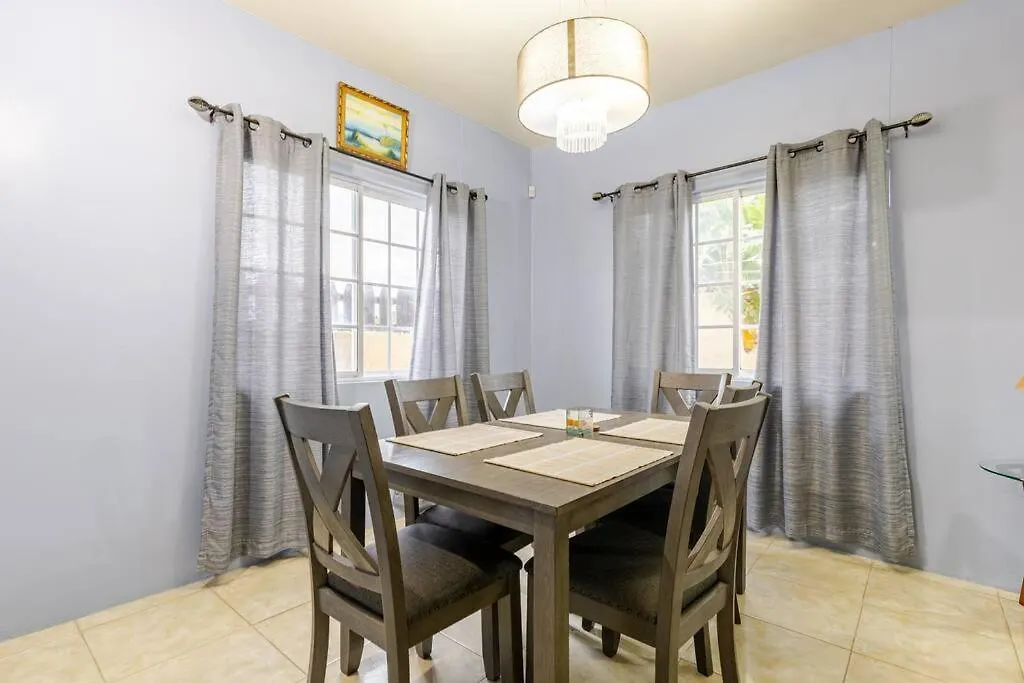 Modern Montego Bay Home 3 Bedroom With 2 Half Bath Casa vacanze