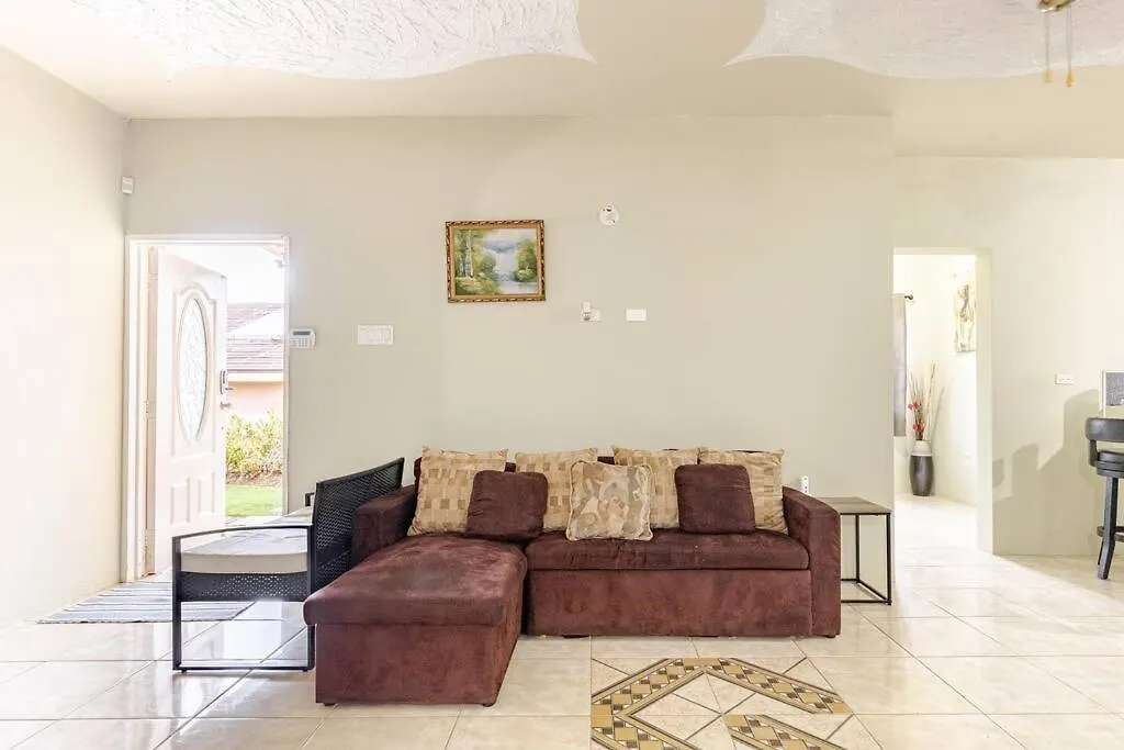 Modern Montego Bay Home 3 Bedroom With 2 Half Bath 0*,  Giamaica